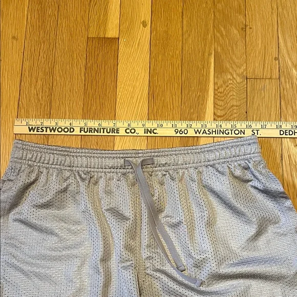 Under Armour Icon Mesh Shorts - Large

*New With Tags*

Free Shipping - Picture 6 of 7